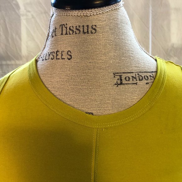 Old Navy Mustard Active Top: Size XL - Picture 9 of 9